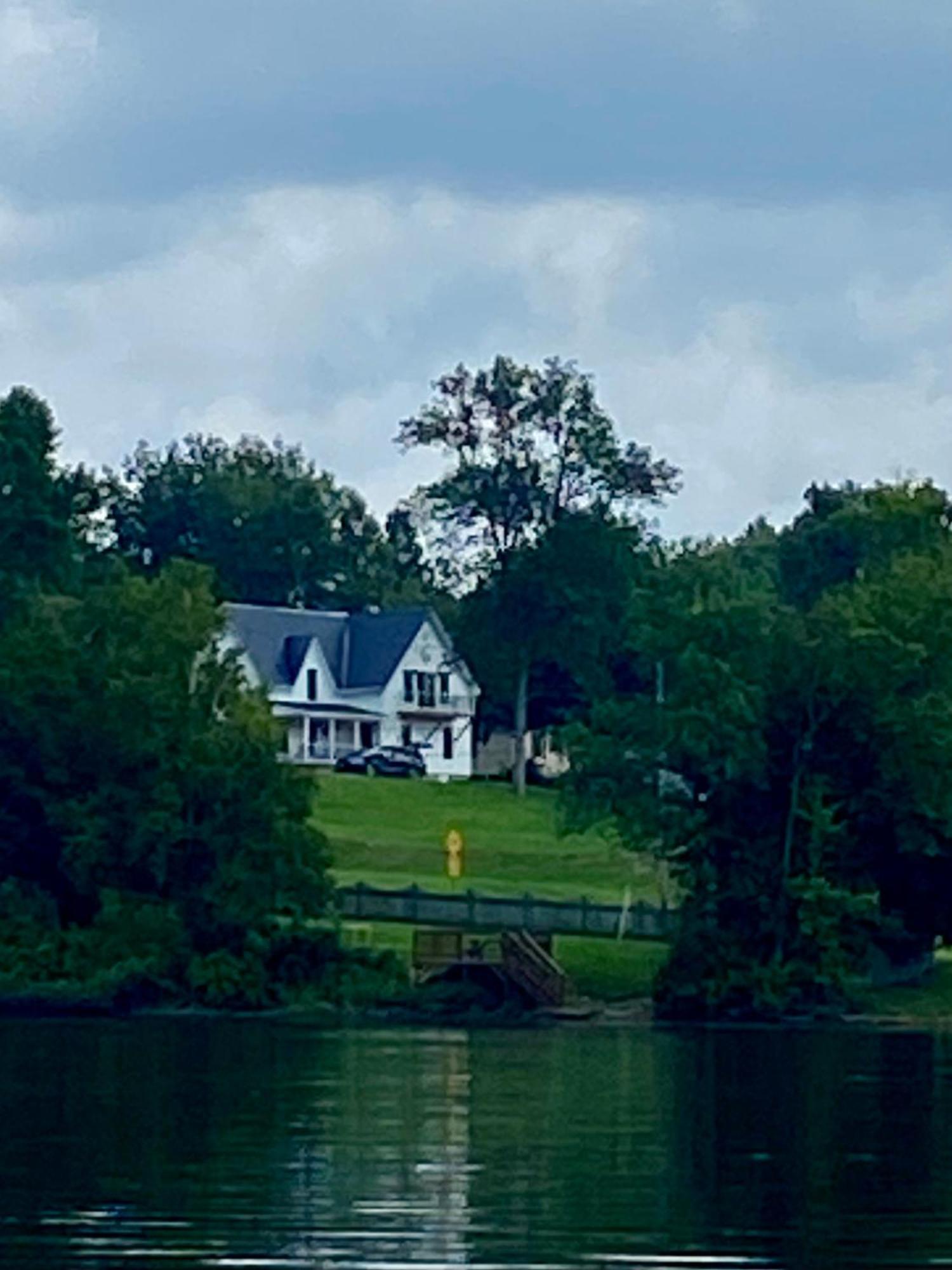 Appartamento Gray'S Manor - Lake Memphremagog Newport Esterno foto