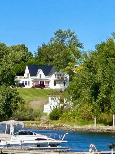 Appartamento Gray'S Manor - Lake Memphremagog Newport Esterno foto